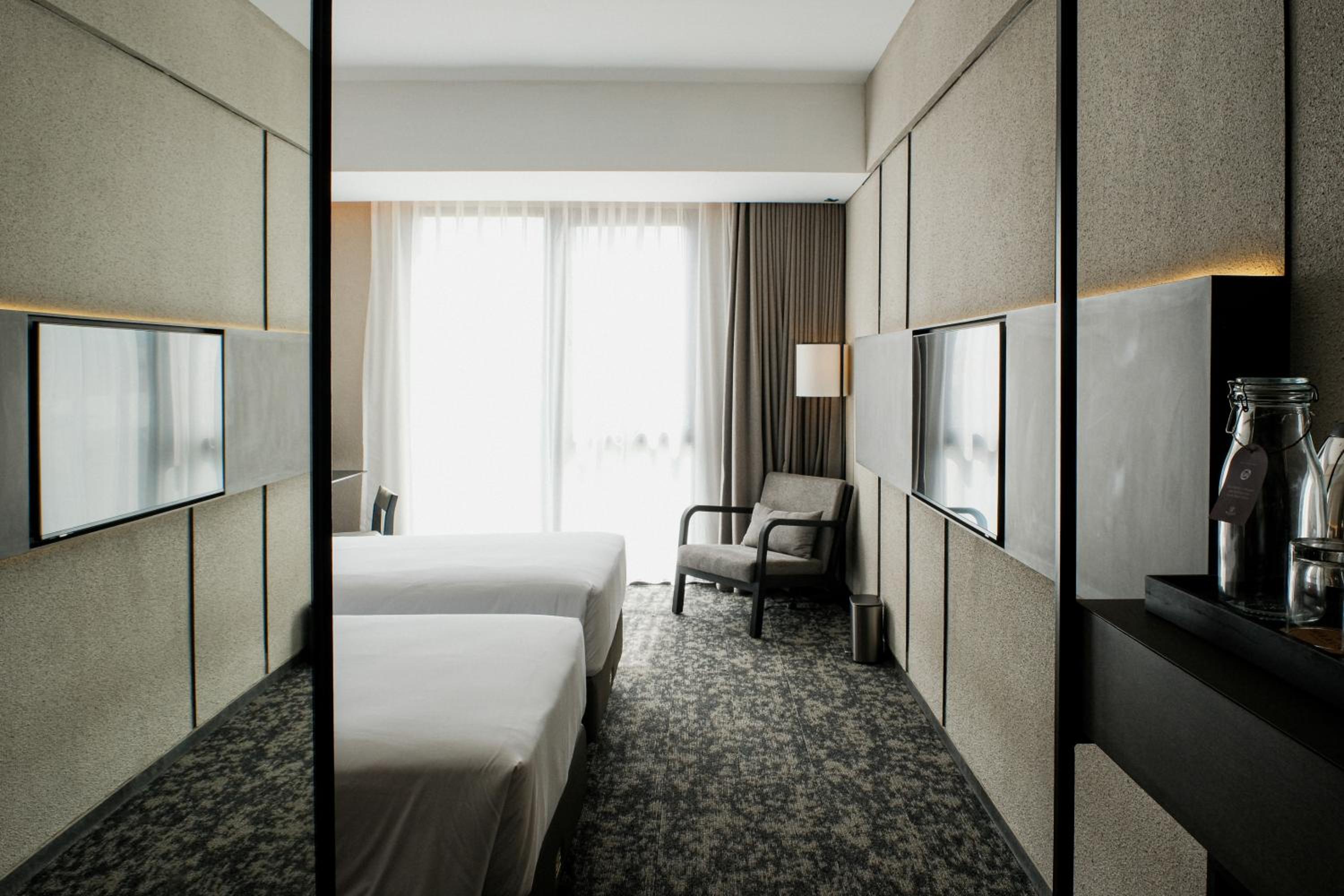 manon boutique hotel kota lama semarang