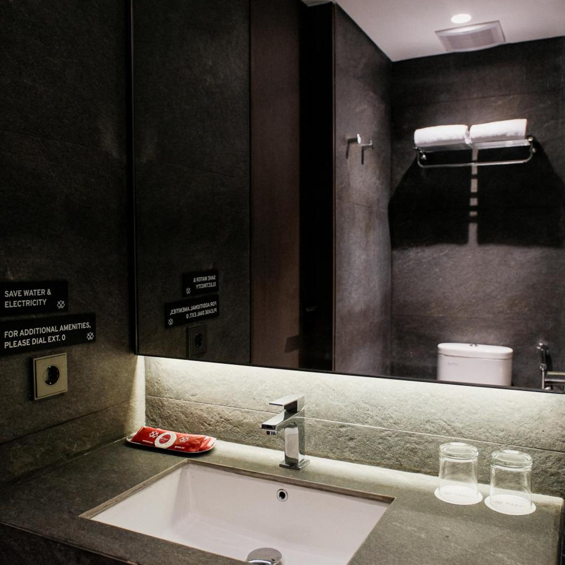 manon boutique hotel kota lama semarang