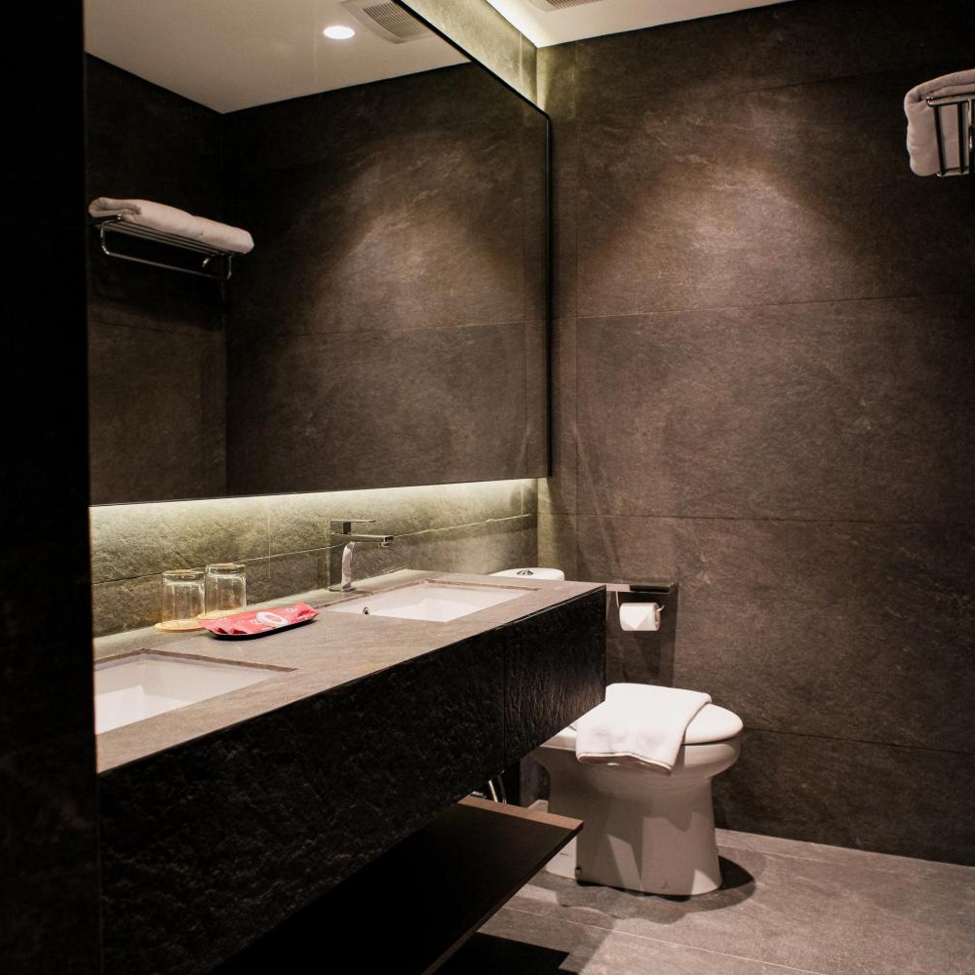 manon boutique hotel kota lama semarang
