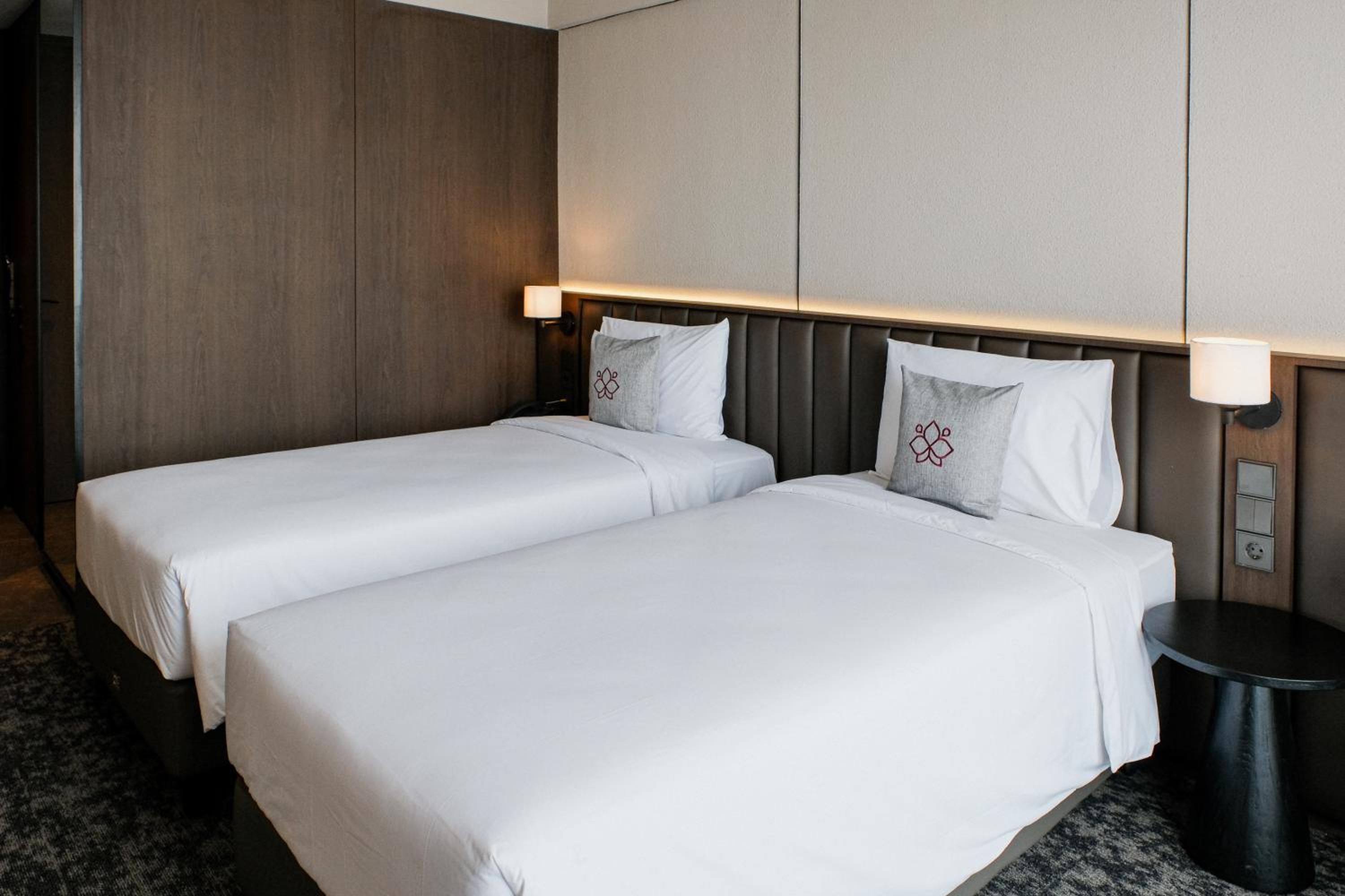 manon boutique hotel kota lama semarang