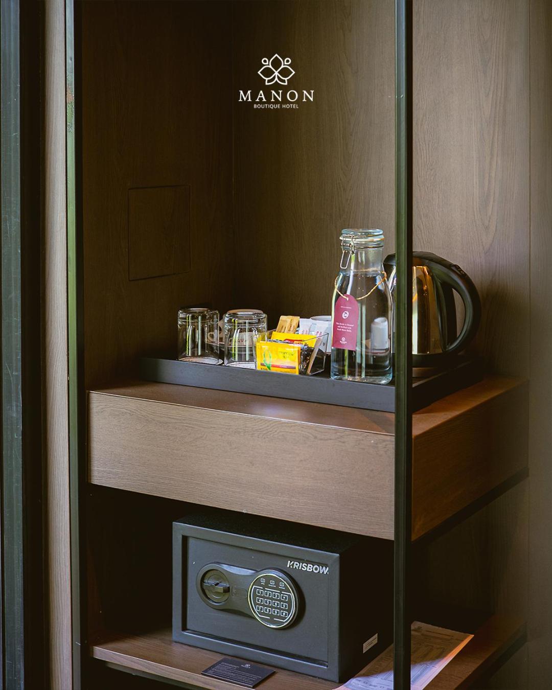 manon boutique hotel kota lama semarang
