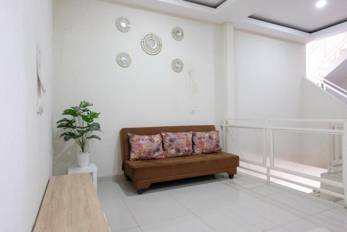 reddoorz near malang creative center