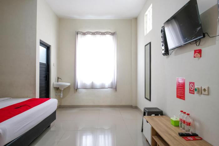 reddoorz near malang creative center