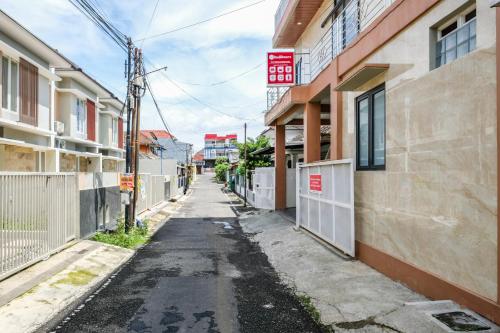 reddoorz near malang creative center