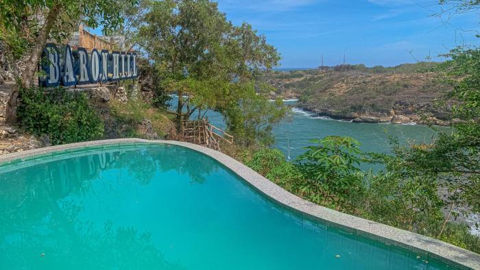 baron beach bungalow