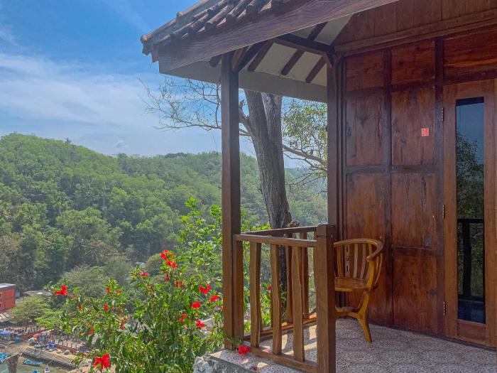 baron beach bungalow