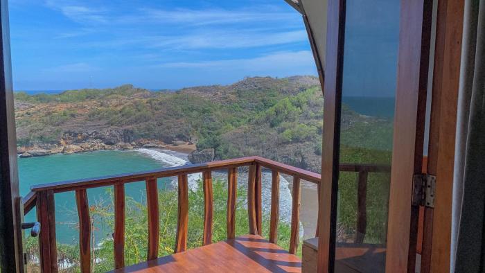 baron beach bungalow