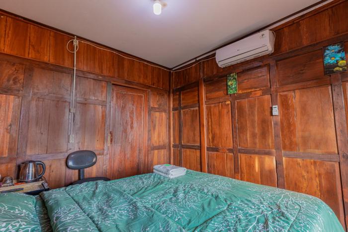 baron beach bungalow