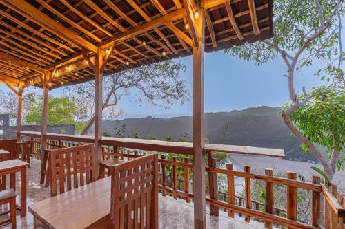 baron beach bungalow