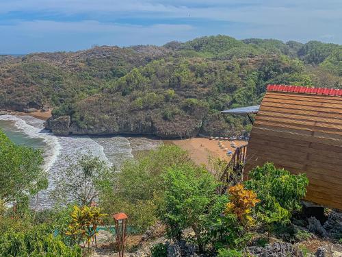 baron beach bungalow