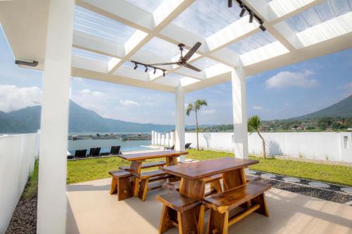 intan lake view kintamani