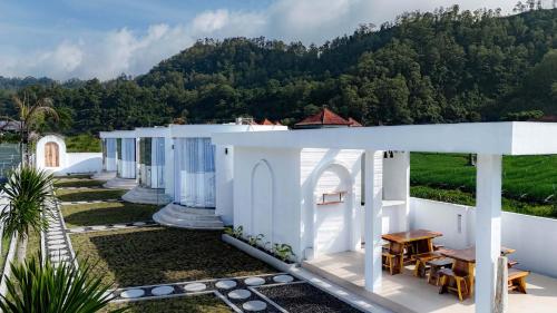 intan lake view kintamani