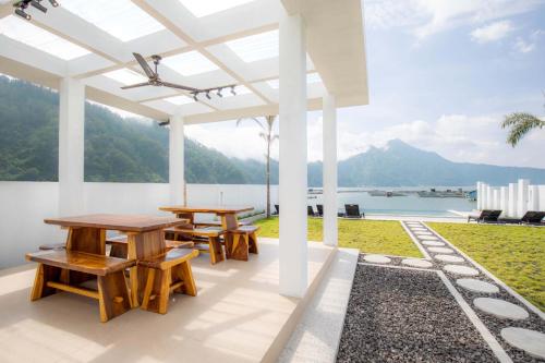 intan lake view kintamani