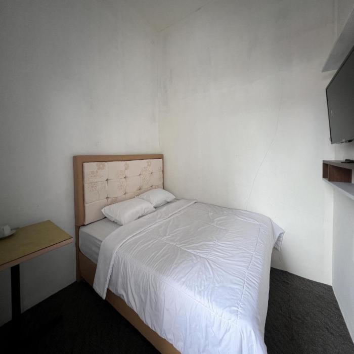 an homestay syariah mitra reddoorz wonosobo