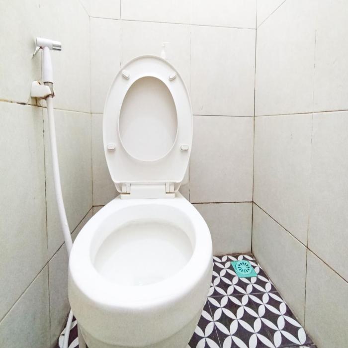 ariska room near alun alun jombang redpartner
