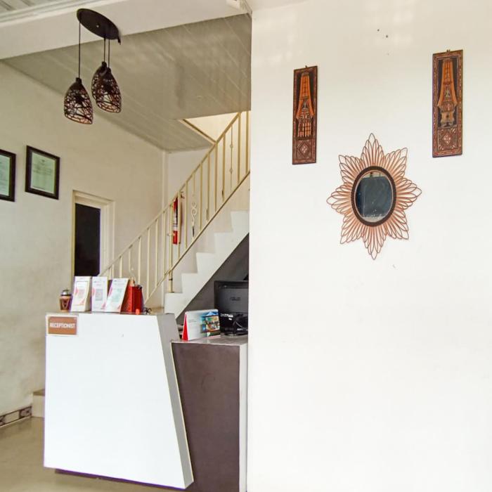ariska room near alun alun jombang redpartner
