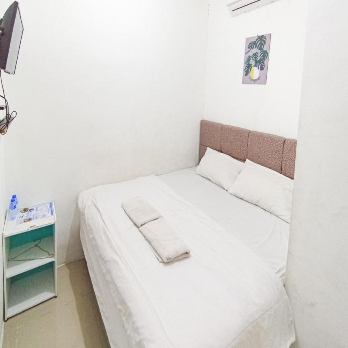 ariska room near alun alun jombang redpartner