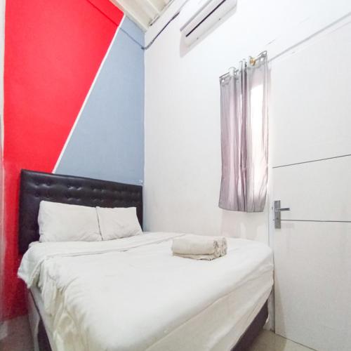 Ariska Room Near Alun Alun Jombang Redpartner,,2 star