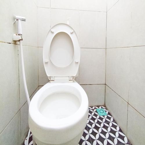 ariska room near alun alun jombang redpartner