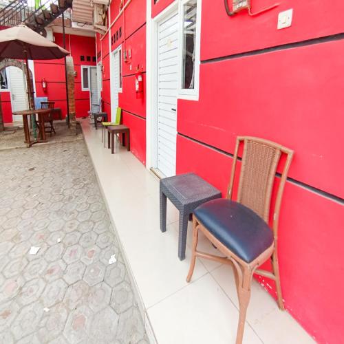 ariska room near alun alun jombang redpartner