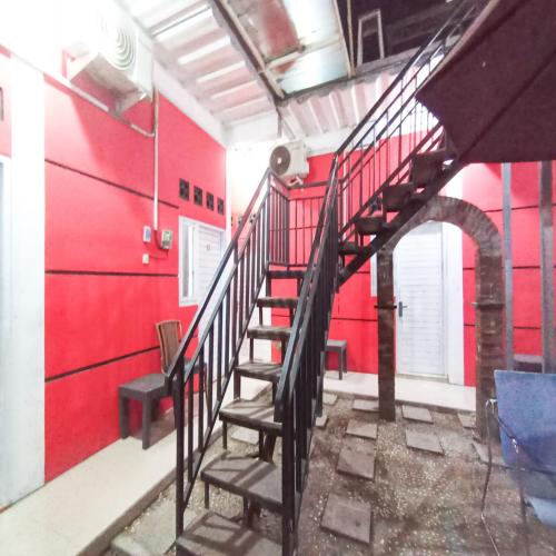ariska room near alun alun jombang redpartner