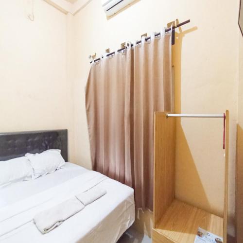 ariska room near alun alun jombang redpartner