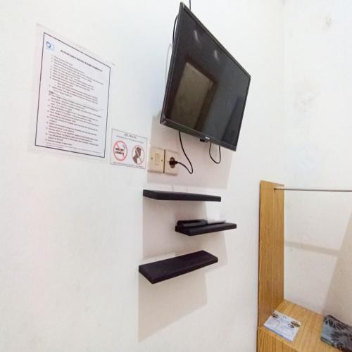ariska room near alun alun jombang redpartner