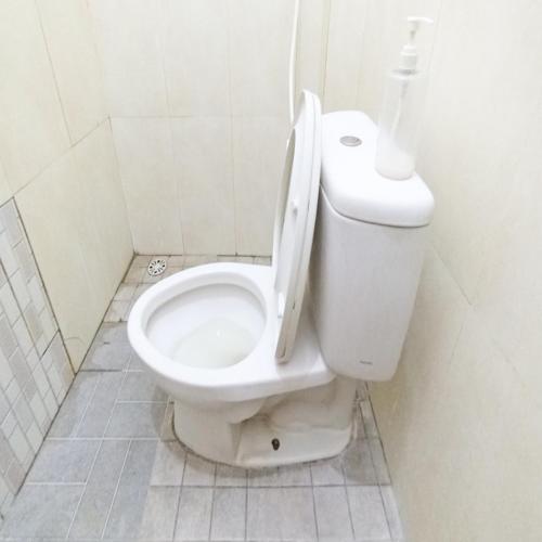ariska room near alun alun jombang redpartner