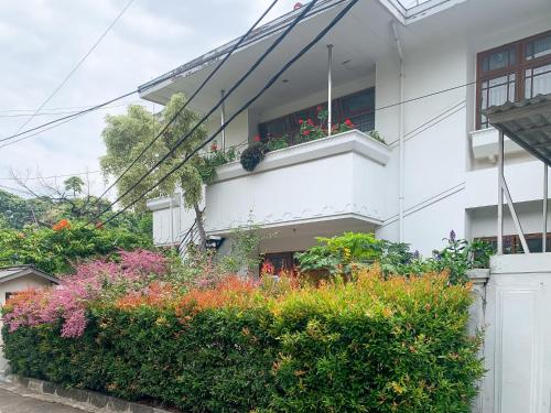 cozy homestay syariah mitra reddoorz bandung
