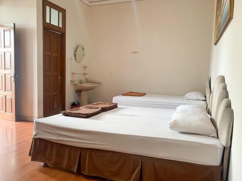 cozy homestay syariah mitra reddoorz bandung