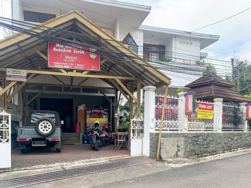 cozy homestay syariah mitra reddoorz bandung
