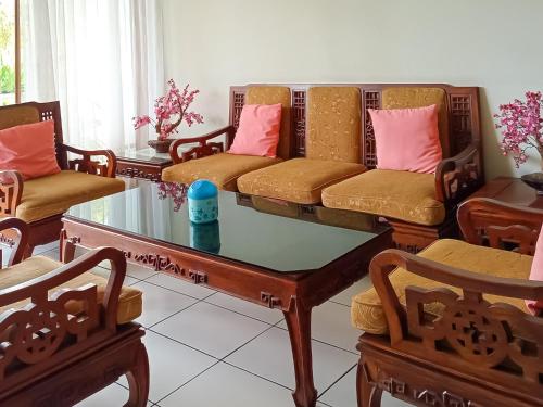 cozy homestay syariah mitra reddoorz bandung