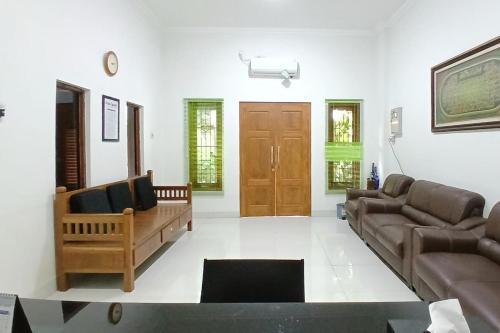 graha syariah homestay jogokariyan mitra reddoorz