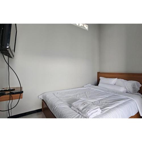 guest house saqeena syariah near blitar park redpartner