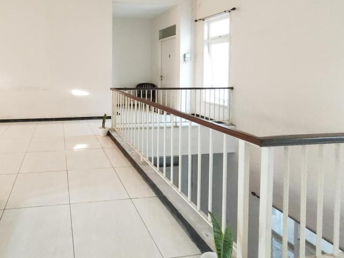 hasana guest house syariah near royal plaza redpartner