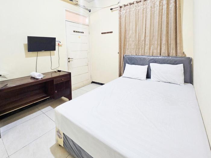 hasana guest house syariah near royal plaza redpartner