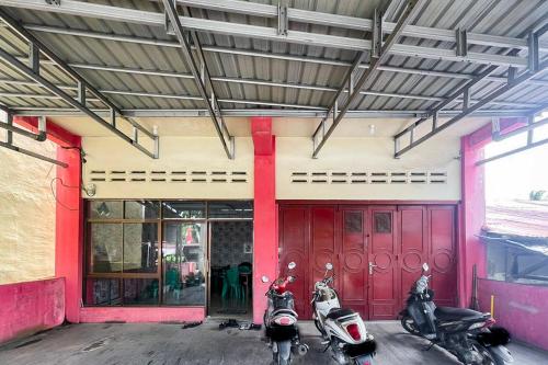 Homestay Rand's Kopi Pandan Syariah Mitra Reddoorz,,2 star