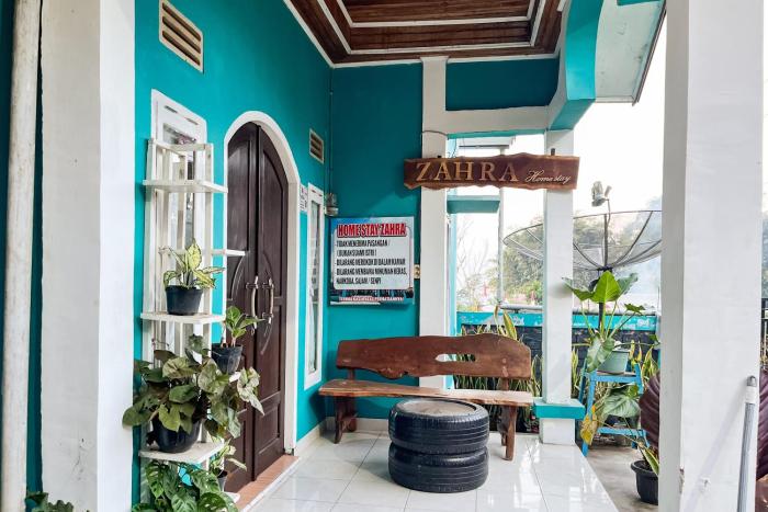 homestay zahra syariah gunung dempo mitra reddoorz