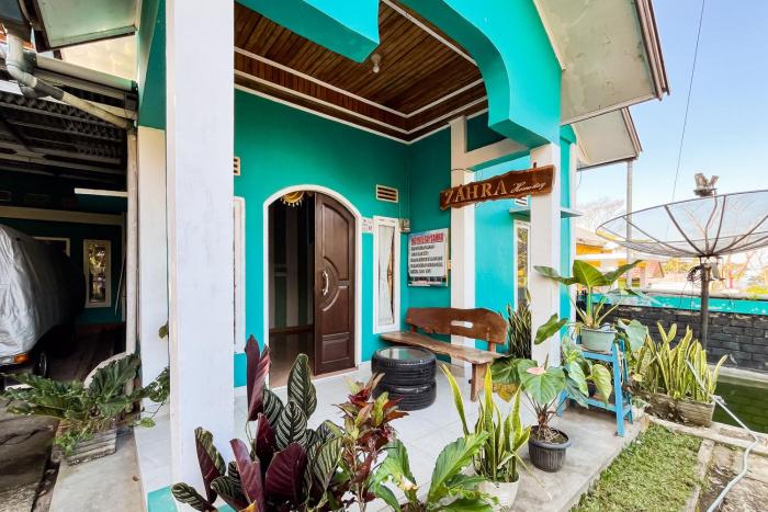 homestay zahra syariah gunung dempo mitra reddoorz
