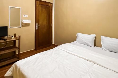 homestay zahra syariah gunung dempo mitra reddoorz