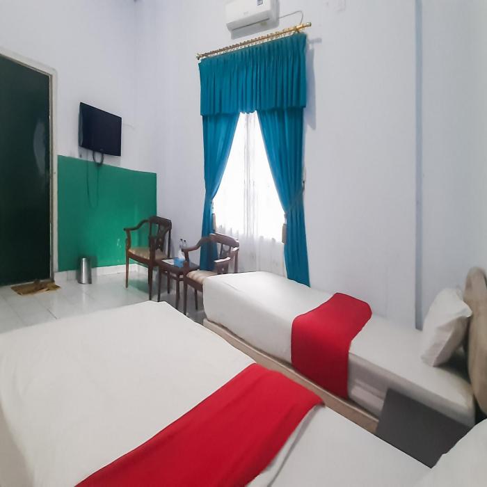hotel niaga mitra reddoorz