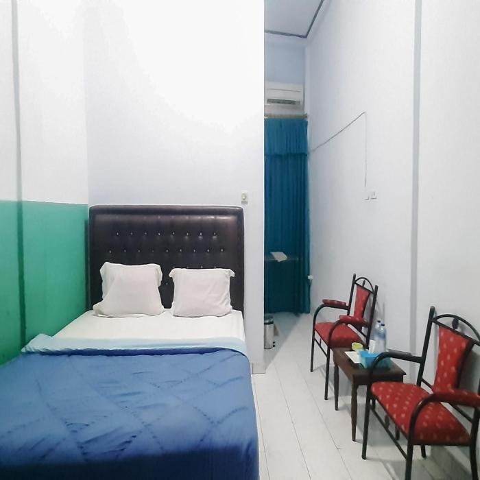 hotel niaga mitra reddoorz