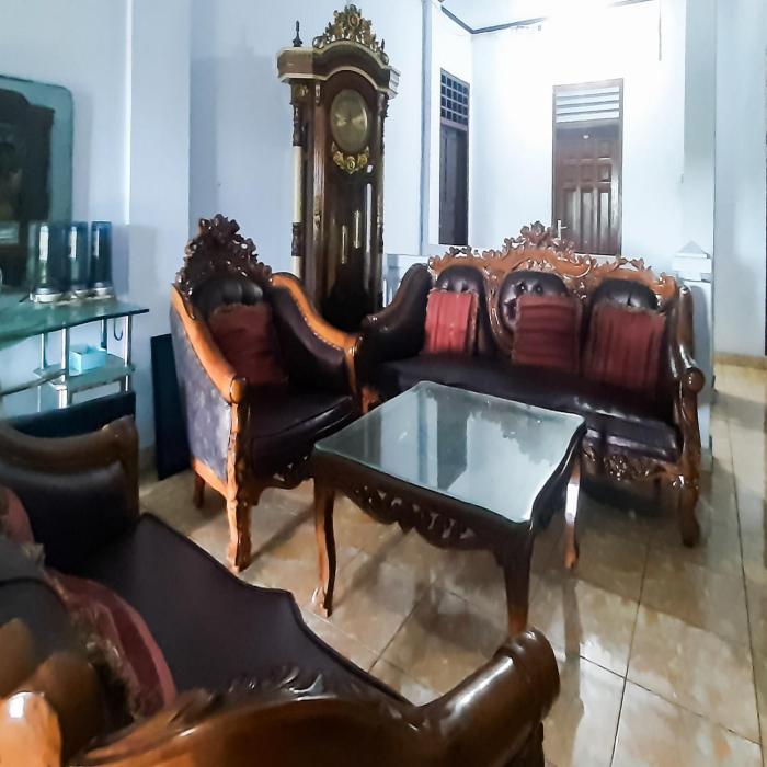 hotel niaga mitra reddoorz