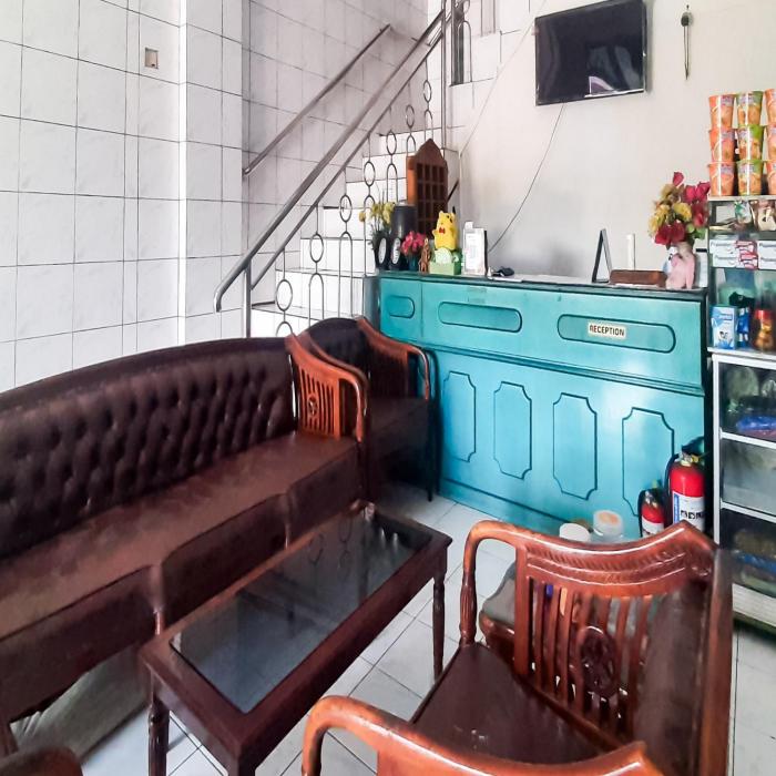 hotel niaga mitra reddoorz