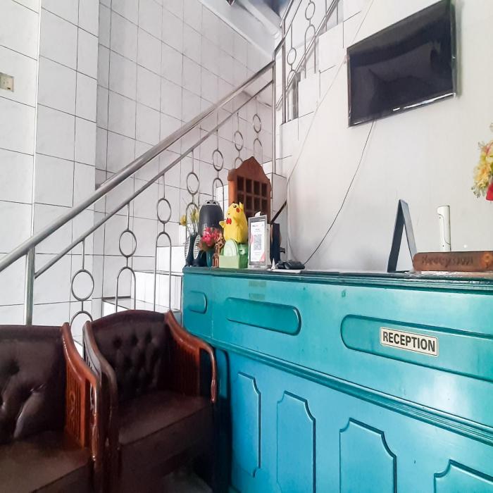 hotel niaga mitra reddoorz