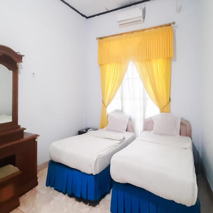 hotel niaga mitra reddoorz