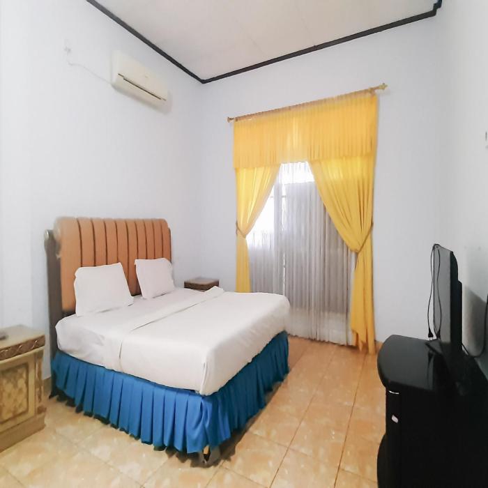 hotel niaga mitra reddoorz