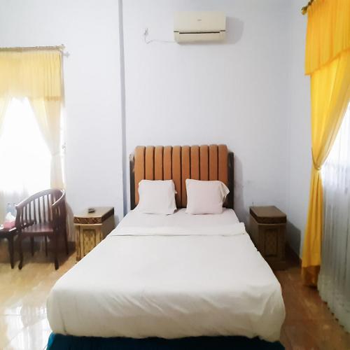 hotel niaga mitra reddoorz