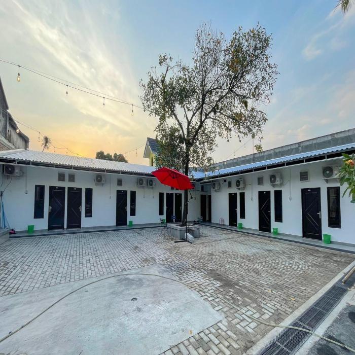 jm tuparev mitra reddoorz