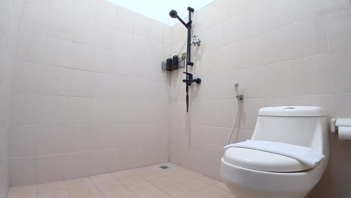 kenewae living near alun alun wonosari mitra reddoorz